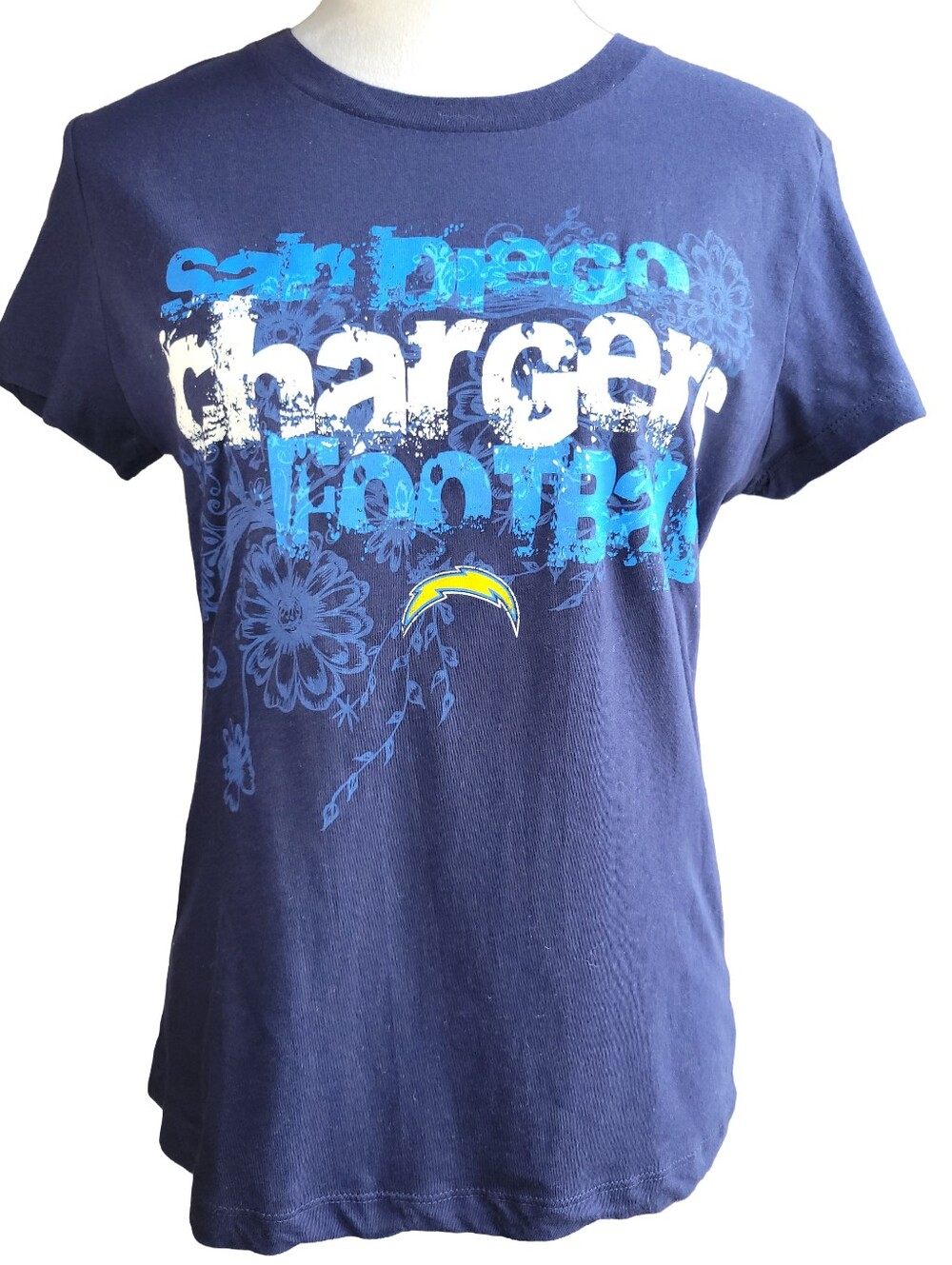 Ladies San Diego Chargers Official NFL Team Round Neck T-shirt Navy Size Med